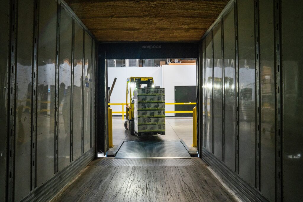Cargo delivery in shipping container