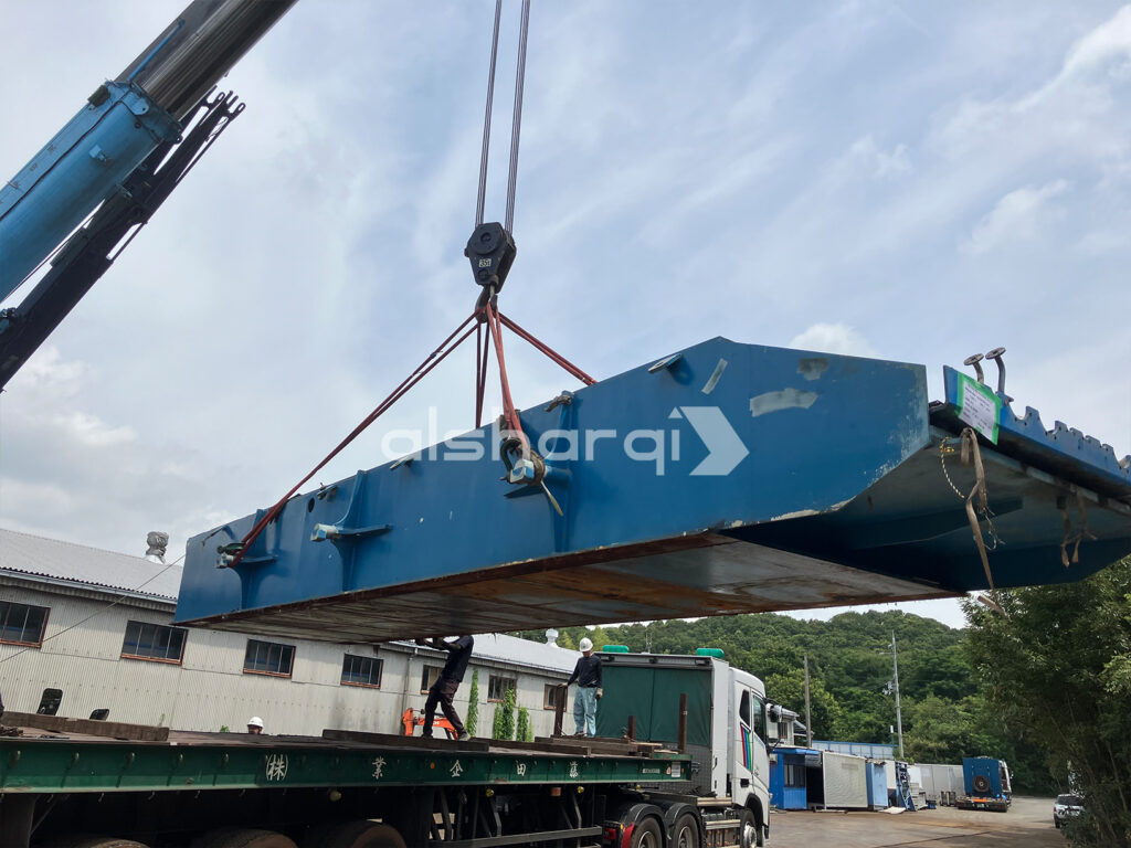 Trailer to Ground inside the Port